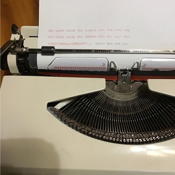 Adler Tippa manual typewriter - Picture 2 of 7